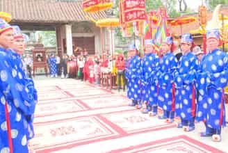 Võng La Tháng Giêng – Khi Hương Trầm Hòa Cùng Tiếng Trống Hội