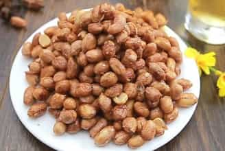 Đến Phố Bà Triệu Thưởng Thức Lạc Rang Húng Lìu Chính Hiệu