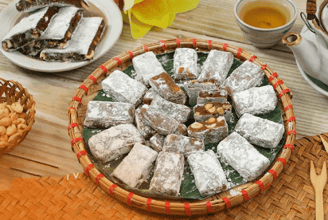 Điều Gì Làm Nên Sự Đặc Biệt Của Bánh Chè Lam Hà Nội?
