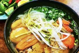 Khám Phá Ẩm Thực Chay Với Phở Chay Đặc Sắc Hà Nội
