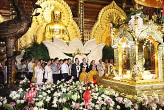 Hàng Nghìn Phật Tử Tham Dự Lễ Cung Rước Xá Lợi Đức Phật Tại Chùa Bái Đính