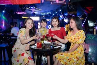Bí kíp “sống ảo” với ánh đèn lồng lung linh tại King Kong Bar