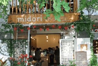 Một Buổi Chiều Ở Midori Sweets Và Tách Trà Bình Yên