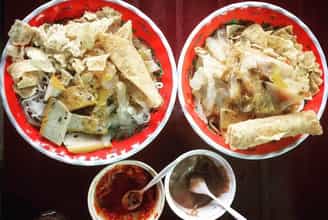 Bún Giấm Nuốc: Món Ăn Làm Say Lòng Du Khách Tại Cố Đô