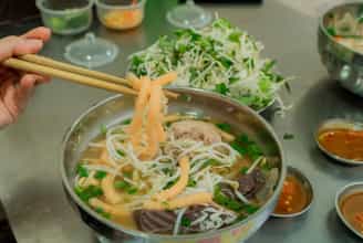 Hành Trình Khám Phá Hương Vị Bún Suông Hùi Yến Đậm Chất Miền Tây