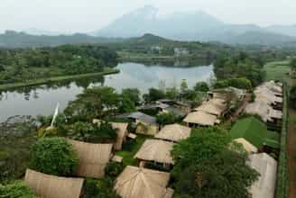 Tản Đà Resort: Hòa Mình Vào Thiên Nhiên Với Phong Cách Kiến Trúc Cổ