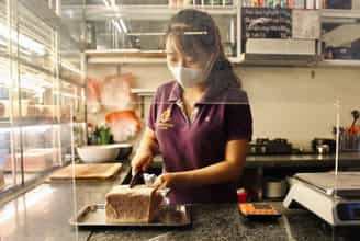 Bánh Mì Nguyên Sinh: Hương Vị Pháp Cổ Thách Thức Thời Gian Của Giới Sành Ăn Thủ Đô