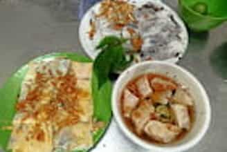 Bánh Cuốn Nóng Thụy Khuê: Quán Nhỏ 70 Năm Tuổi Giữ Giá 15K