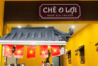 Bí Quyết Níu Chân Thực Khách Của Quán Chè O Lợi Nổi Tiếng