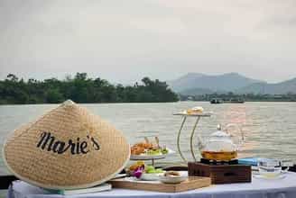 Relax in the Sunset of the Ancient Capital with Afternoon Tea on the Perfume River