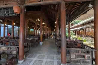 Nhà Hàng Gạo Huế - Hương Vị Cơm Nhà Trong Không Gian Nhà Rường Cổ