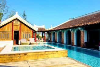 Ngỡ Ngàng Vẻ Đẹp Giao Thoa Pháp Việt Tại Villa Louise Beach Resort