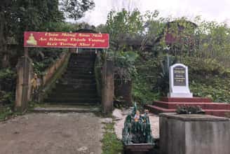 Đền Phja Khao