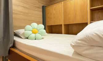 DORM ROOM