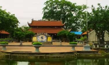 Xua Temple의 유적군 - Giam Pagoda - Bia Temple