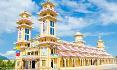 Tòa Thánh Tây Ninh và những "bí mật" thú vị