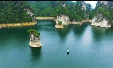那坑旅游区。