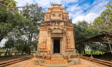 Tháp cổ Bình Thạnh