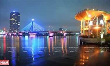 Độc đáo những cây cầu bắc qua sông Hàn