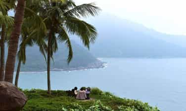Ngày cuối tuần, về Đà Nẵng khám phá “bán đảo xanh” Sơn Trà
