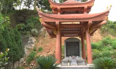 Di tích lịch sử Căng Bá Vân