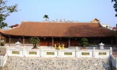 アム村の寺院