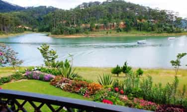 달랏(Da Lat)의 유적지 - 탄토 호수(Than Tho Lake)