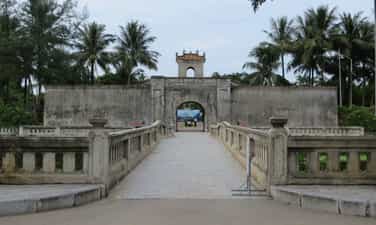 Thành cổ Quảng Trị