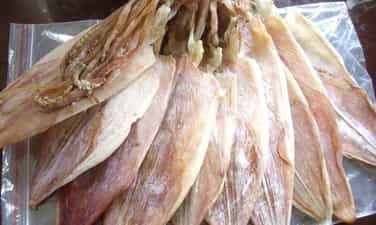 60 TẤN MỰC TẨM KHÔ NHA TRANG ĐƯỢC TIÊU THỤ MỖI NĂM