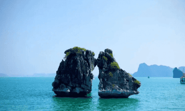 Hòn Trống Mái Hạ Long