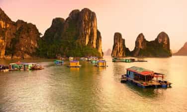 Ảnh tuyệt đẹp làng chài Cửa Vạn vừa lọt top ngôi làng cổ tích