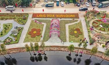 Làng hoa Xuân Quan