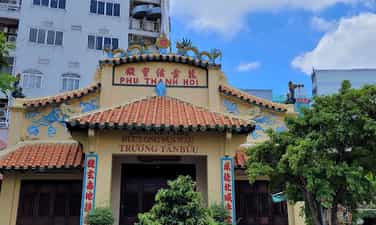 Truong Tan Buu Mausoleum