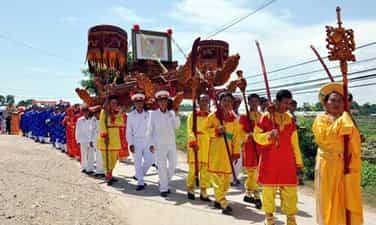 クアンダイ寺院祭り