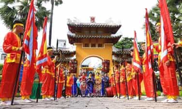 杜克·塔·泉·黎凡·杜耶逝世纪念日