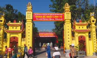 Traditional festival at Dong Bang Temple