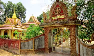 Pothisomron Pagoda