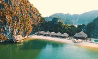 Bãi tắm Vạn Bội