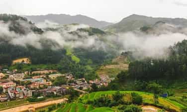 纳良村