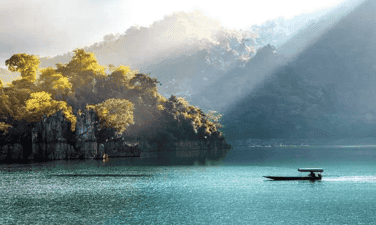 宣光 (Tuyen Quang) 纳杭湖 (Na Hang Lake) 的仙境 - 美丽如下龙湾，但很少有人知道