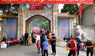 Lễ hội Chùa Đống Lân
