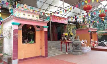 Hội làng Phấn Động