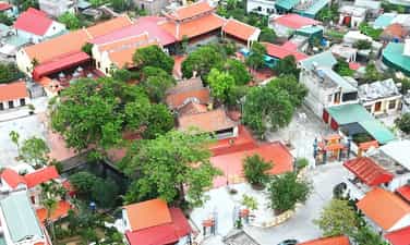 Đền Đồng Bào