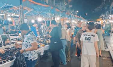 ハノイ旧市街ナイトマーケット