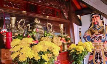 Temple of Sat Hai Dai Vuong Hoang Ta Thon