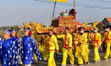 Lễ hội đình Vạn Ninh