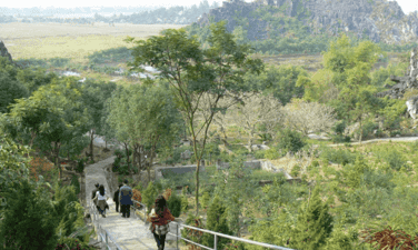 Núi Hàm Rồng