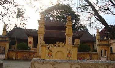 Ba Tia Communal House (Vinh Ninh Communal House)