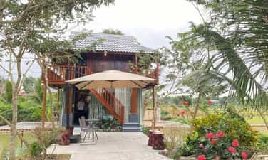 Yen Trung tourist village