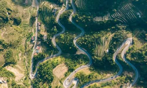Khám Phá Dốc Chín Khoanh - Thử Thách Chinh Phục Trái Tim Người Lữ Hành